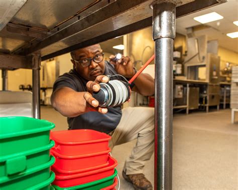 Commercial Pest Control in Thunderbolt Georgia.